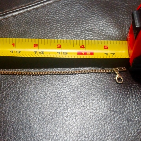 Neclace - Picture 3 of 4